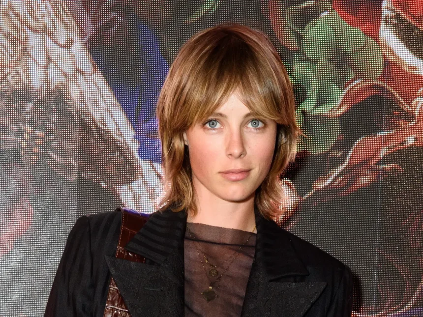 Where Did Edie Campbell Go To College